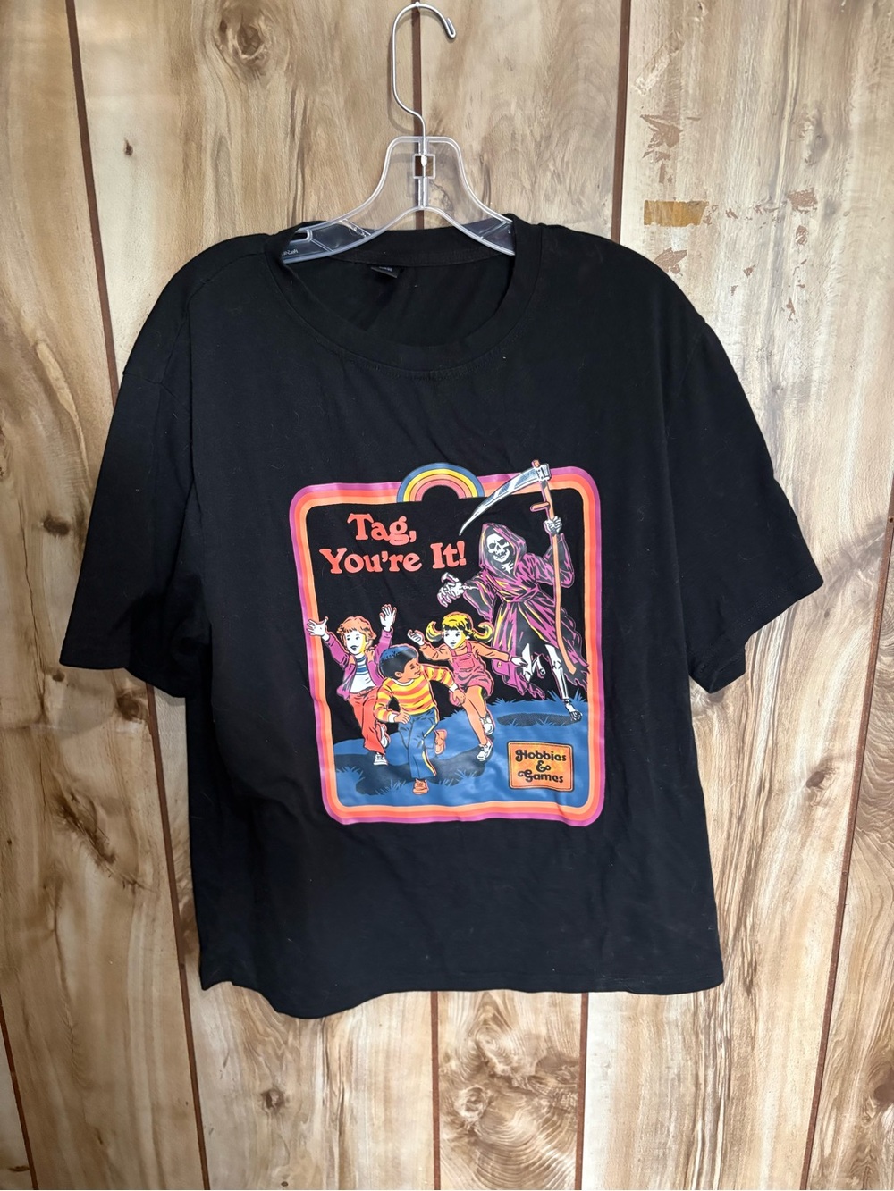 ROMWE Black Short Sleeve Tee with Colorful 'Tag, You're It!' Graphic